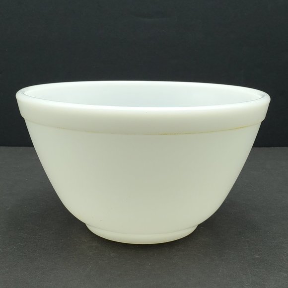 Pyrex White 1.5 Pint Mixing Bowl #401 Small Serving Nesting Bowl - Picture 2 of 7